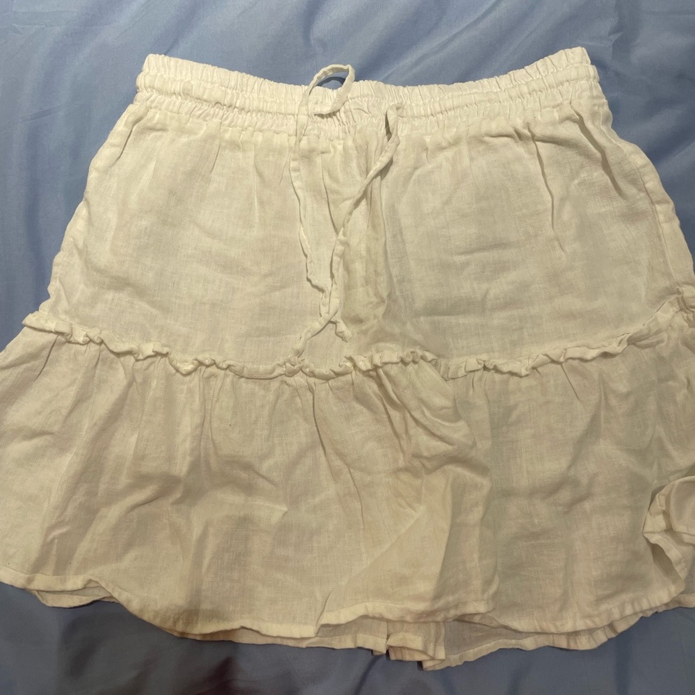 subdued skirt